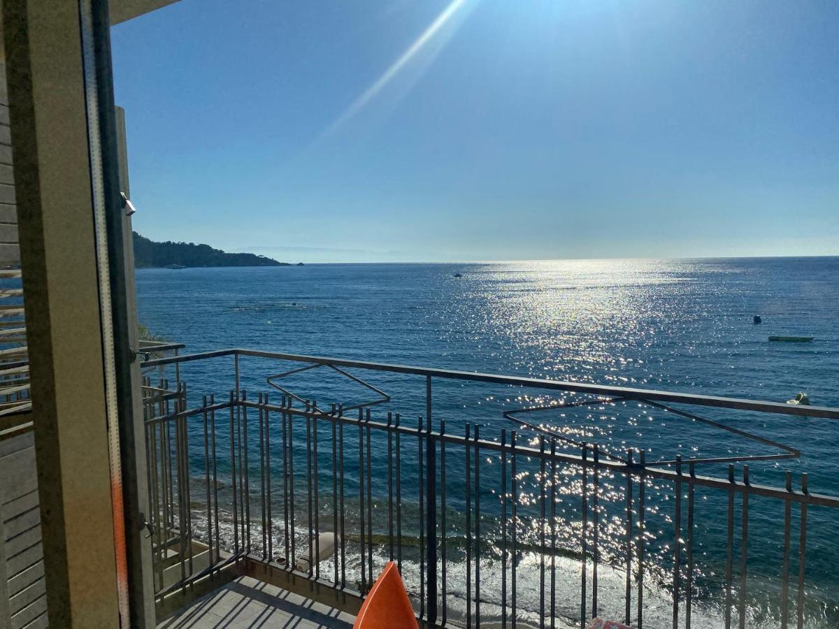 Apartamento La Mansarda Giardini-Naxos Exterior foto